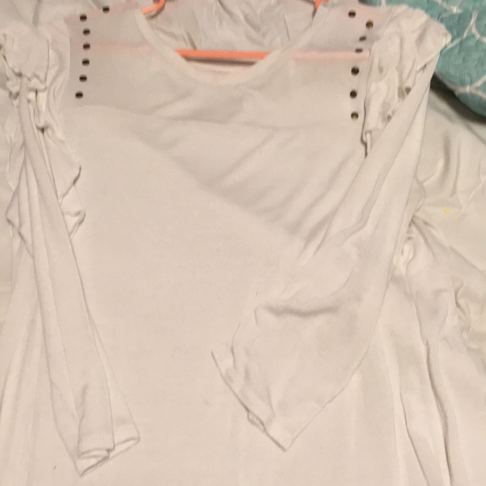 White half sleeve shirt